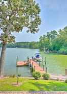 Imej utama Waterfront Potomac River Gem w/ Kayaks & Dock!