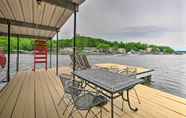 อื่นๆ 4 Waterfront Lake Ozark Home w/ Decks, Fire Pit