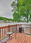 Imej utama Waterfront Lake Ozark Home w/ Decks, Fire Pit