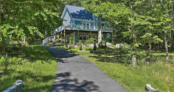 Others All-encompassing Cobalt Cottage w/ Game Room!