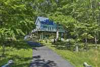 Others All-encompassing Cobalt Cottage w/ Game Room!