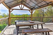Others Amenity-packed Nebo Oasis w/ Deck & Mtn Views