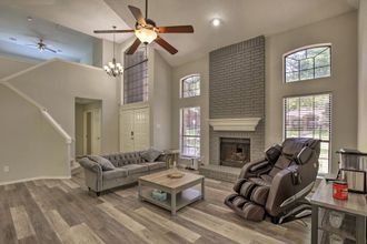 其他 4 Convenient Allen Retreat, 2 Mi to Downtown!