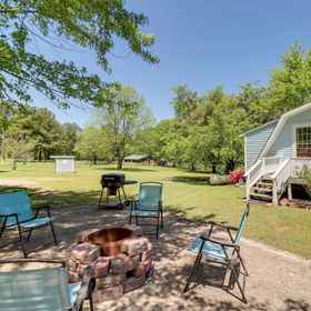 Imej utama1Charming Cabin in Mountain View w/ Deck!,阿肯色州別墅