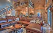 Lainnya 2 Dream Log Cabin in Bethel With Private Deck!
