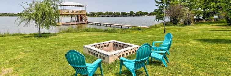 Lainnya Chic Lakeside Retreat w/ Dock on Brazos River
