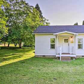 Primary image 1 Ferndale Cottage on Private 20 Acre Farm!, Birch Bay State Park Hotels
