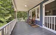 Khác 2 Enchanting Bryson City Cottage w/ Mtn Views!