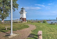 其他 2 Lakeside Kent Home w/ Pier + Boat Ramp Access