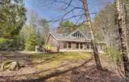 Lainnya 2 Lake George Oasis w/ 9 Acres, Hot Tub & Game Room!