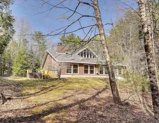 Others 2 Lake George Oasis w/ 9 Acres, Hot Tub & Game Room!