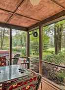 ภาพหลัก Pocono Mountains Home w/ Pvt Hot Tub + Grill!