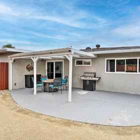 Interior 1 ซาน มาร์คอส เฮาส์พร้อมชานบ้านและเตาบาร์บีคิว - เดินไปทะเลสาบ!, โรงแรม & ที่พัก San Diego County