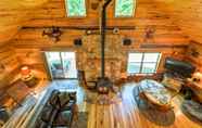 Others 4 Lyndhurst Cabin on Farm w/ Pond & Stocked Stream!