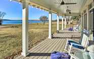 Others 7 Spacious Kingston Home on Lake Texoma!