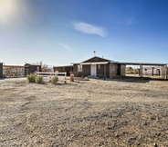 อื่นๆ 7 Quaint Pahrump Ranch: 6-horse Barn & Fire Pit