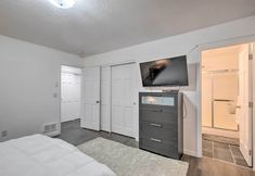 Others 3 Pet-friendly PNW Home, 1 Mi to Rockaway Beach