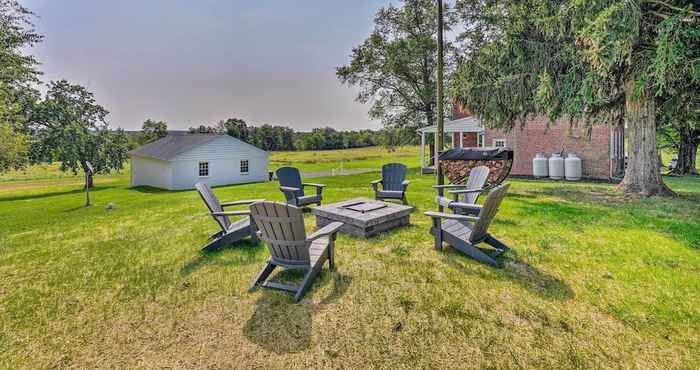 Others Upscale Country Home w/ Fire Pit in Taneytown!