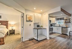 Others 6 Updated Port Orchard Home, Walk to Waterfront