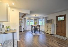 Others 7 Updated Port Orchard Home, Walk to Waterfront