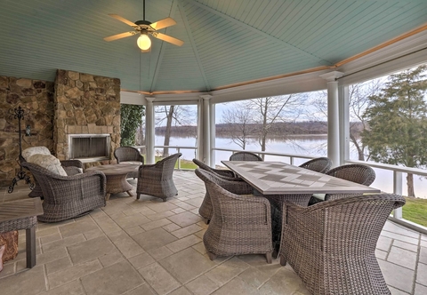 Others Waterfront Vacation Rental Near Louisville!