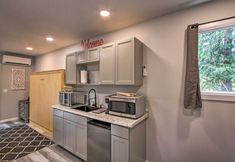 其他 4 Steps to Foothills Trail: Unique Carbonado Studio