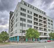 Others 7 7th-floor Omaha Condo w/ Balcony & Park Views