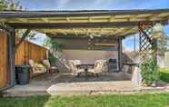 Lain-lain 7 Chic Silver City Getaway w/ Patio + Gas Grill