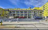 Lain-lain 4 Coastal Condo w/ Pool 1 Block to Wildwood Beach!