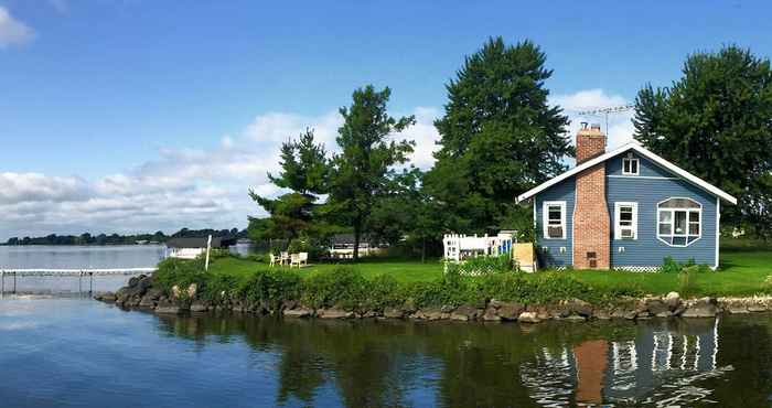 Lain-lain Cozy Fremont Cottage on Lake Poygan + Fishing Dock