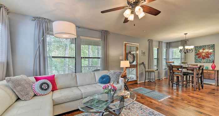 Others Cozy Woodlands Townhome w/ Deck Near Market Street