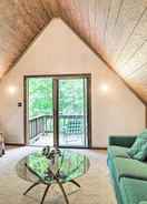 Imej utama Charming Roan Mtn Cabin Across From Creek!