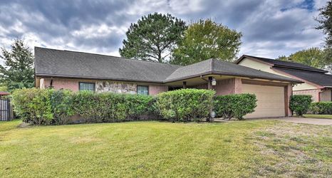 Others 2 Pet-friendly Missouri City Home w/ Fenced-in Yard!