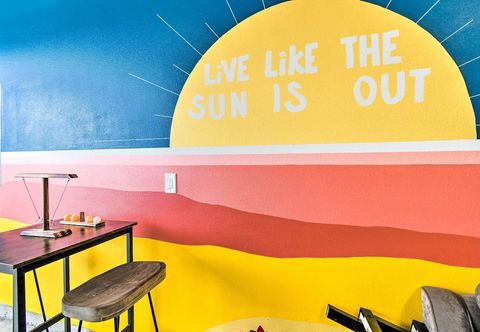 其他 Pet-friendly Retreat w/ Fenced Yard, Walk to Beach