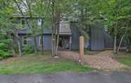 Lain-lain 2 Lake Harmony Townhome w/ Grill - Walk to Slopes!