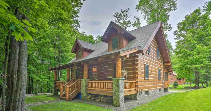 Others Lake Wallenpaupack Cabin w/ Shared Pool!