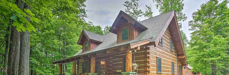 Others Lake Wallenpaupack Cabin w/ Shared Pool!