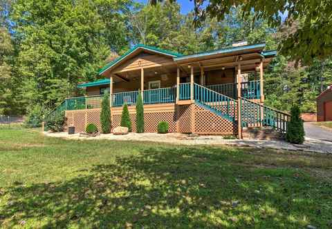 อื่นๆ Murphy Cabin w/ Deck, Grill & Private Pond!