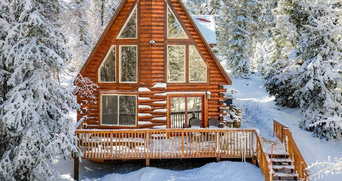 Others Newly Renovated A-frame Cabin w/ Fire Pit!