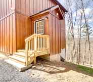 Others 7 Pet-friendly Basye Vacation Rental w/ Fireplace!