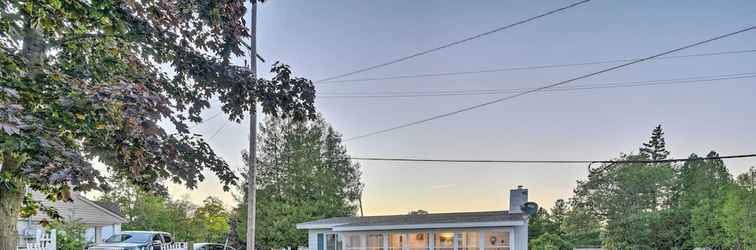 Others East Tawas Cabin w/ Lake Huron Access & Views