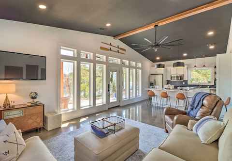 Others Modern Norfork House w/ Patio on White River!