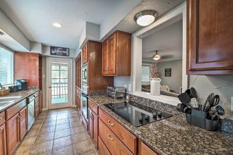 Others 4 Modern Montgomery Escape w/ Game Room & Porch