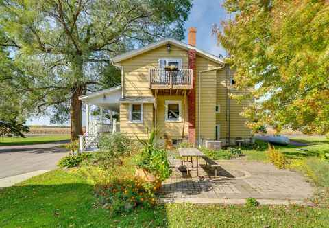 Others Quaint & Family-friendly Watertown Farmhouse!