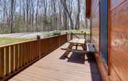 Others 4 Sparta Cabin Stay w/ Gas Grill + Mountain Views!