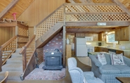 Khác 2 Rustic, Cozy Cabin w/ Easy Ski and Beach Access!