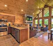 Lain-lain 6 'see Forever' Bryson City Cabin w/ Hot Tub & Deck!