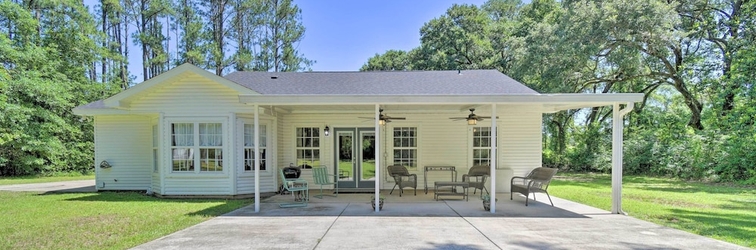 Others Spacious Fairhope Cottage w/ Covered Patio!