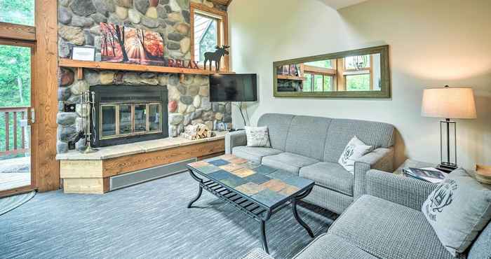 Others Ski-in/ski-out Retreat With Resort Amenities!