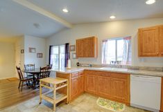 其他 7 Fire Pit + Patio: Peaceful Port Angeles Escape!